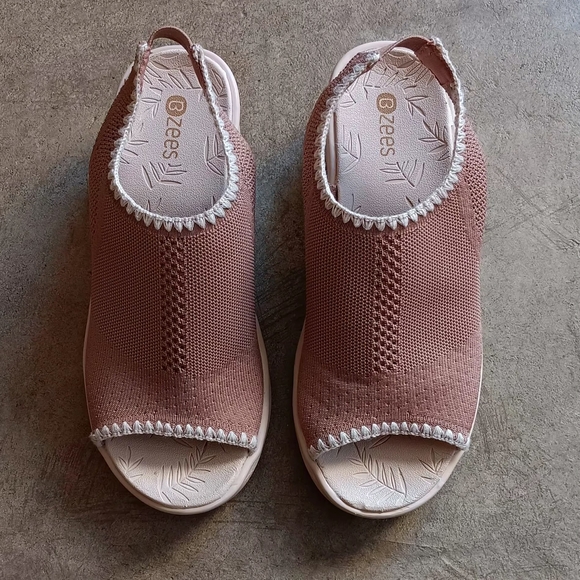 BZEES  Sicily Women's Tan Slingback Wedge  Sandals - 7M - Picture 1 of 8